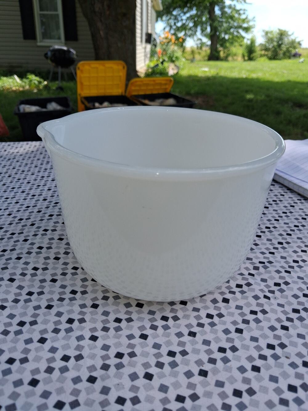 Vintage Sunbeam Glasbake 20CJ White Milk Glass Mixing Bowl